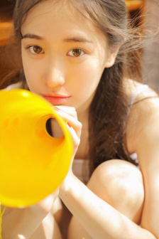 色愁久久久人愁久下一句押韵吗